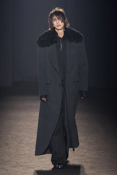Look 22